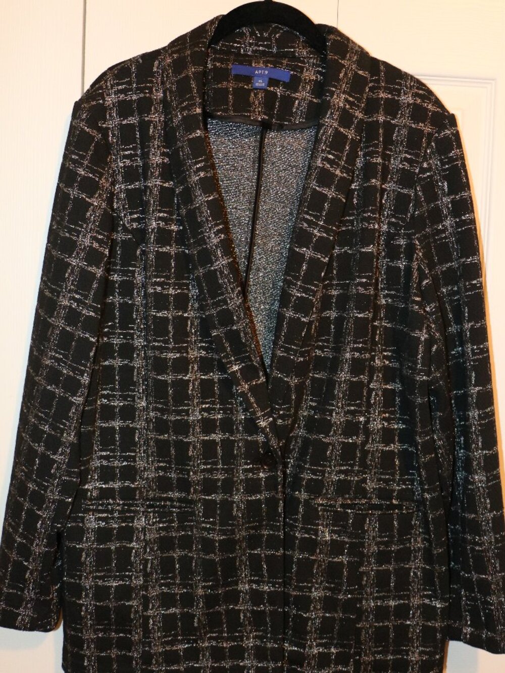 Apt 9 XL Black Unlined Jacket with Silver accents XL
